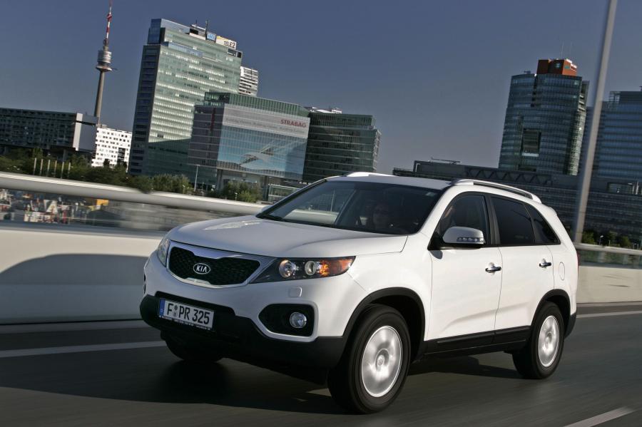  Kia Sorento 2010 года  (фото 8 из 238)